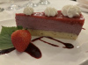 Bavarois aux fruits rouges ,génoise aux amandes